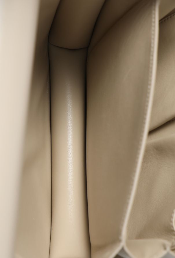 Céline Medium Classic Box Bag - 11