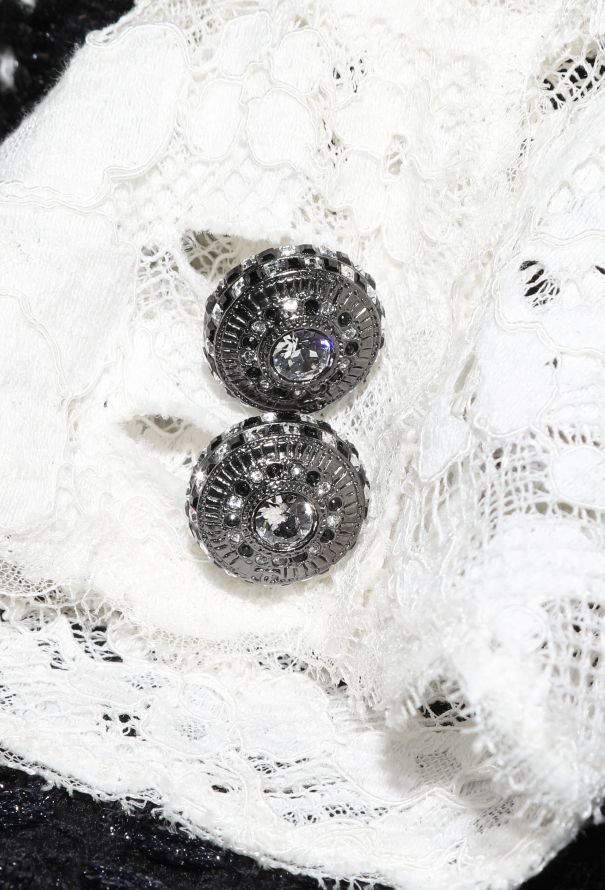 Chanel STUNNING Pre-Fall 2016 Paris-Rome Chantilly Dress - 6