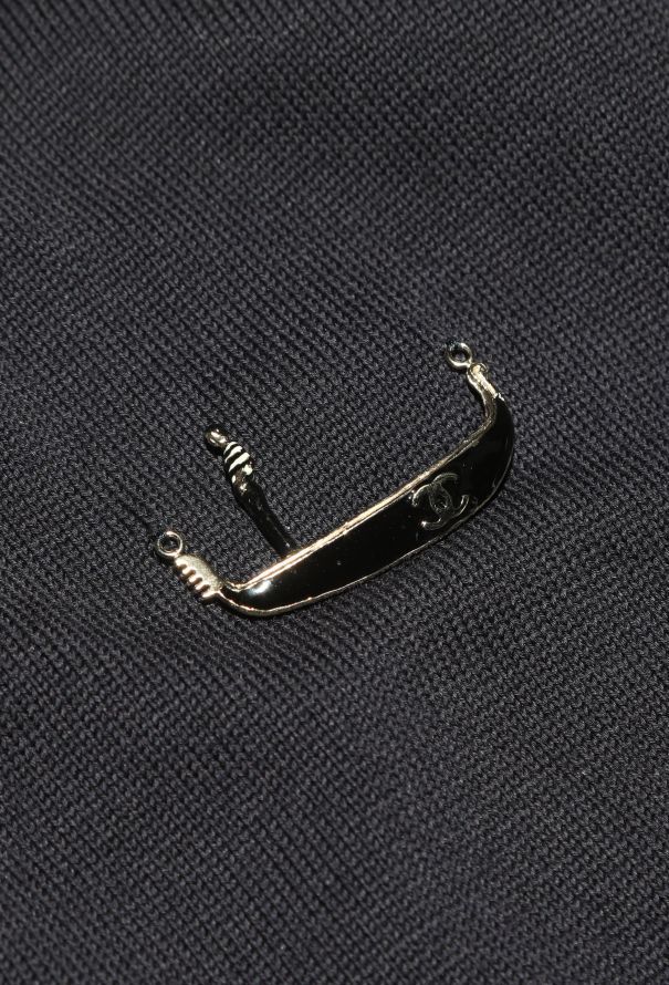 Chanel Marinière Brooch Dress in Navy Knit – Resort 2014 - 8