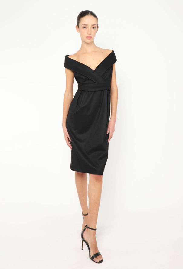 Alexander McQueen 2006 Portrait Collar Dress - 1