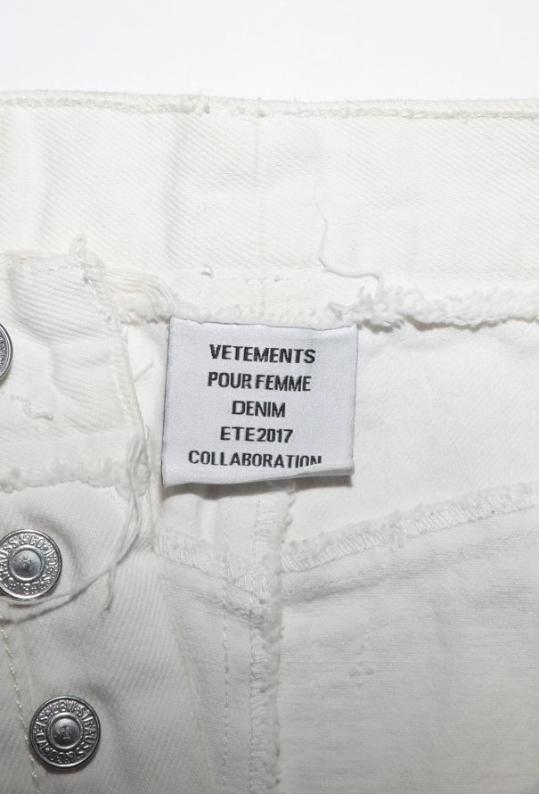 Vetements x Levi’s 2017 Distressed Jeans - 7