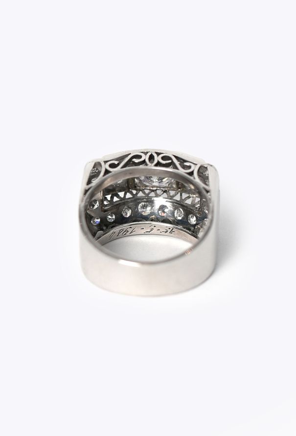 Vintage Fine Jewelry 1940s 18K White Gold Retro Diamond Ring - 7