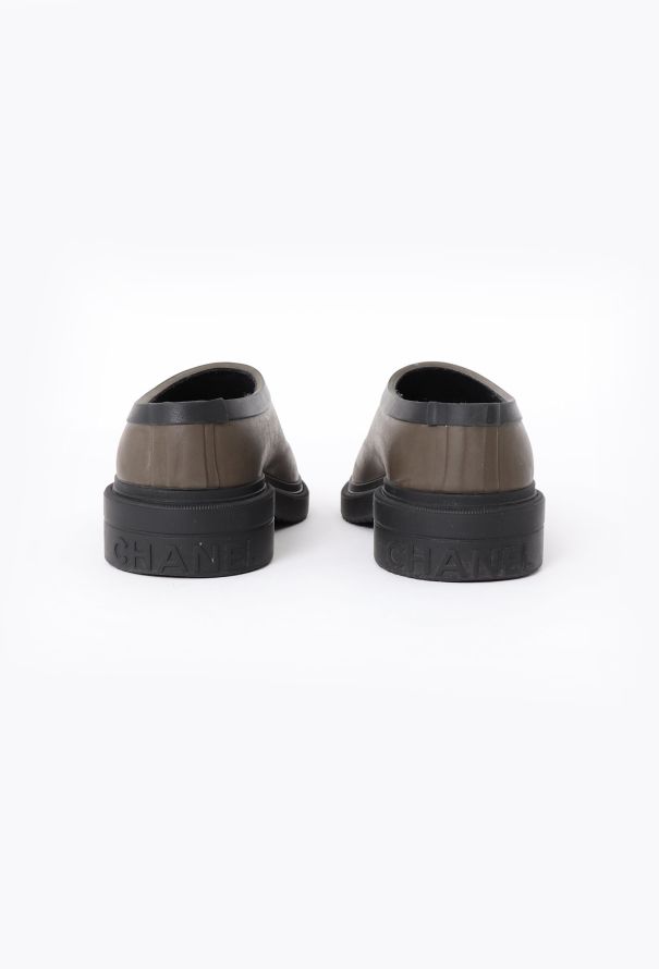 2022 'CC' Rain Shoes - Chanel | Authentic & Vintage | ReSee