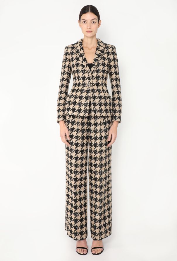Chanel Iconic F/W 2019 Houndstooth Tweed Suit - 3