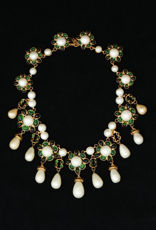 Chanel RARE Early '80s Gripoix Camélia Pearl Necklace - 1