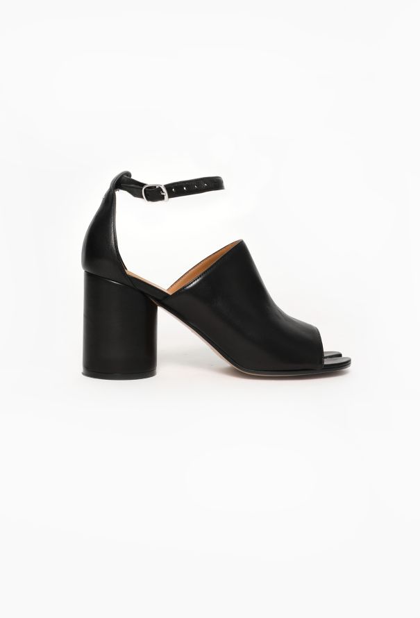 Maison Margiela Leather Tabi Sandals - 1