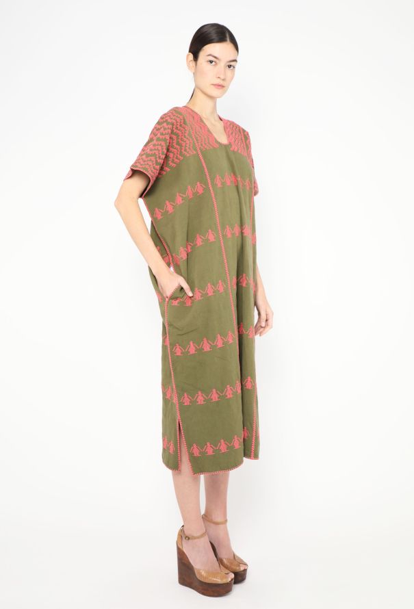 World Treasures Authentic Embroidered Kaftan - 4 World Treasures Authentic Embroidered Kaftan - 4