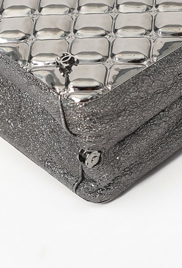 Chanel Collector Pre-Fall 2009 Lion de Moscou Minaudière - 10