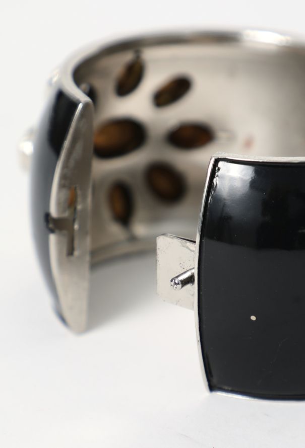 Chanel F/W 2003 Floral Enamel Cuff - 5