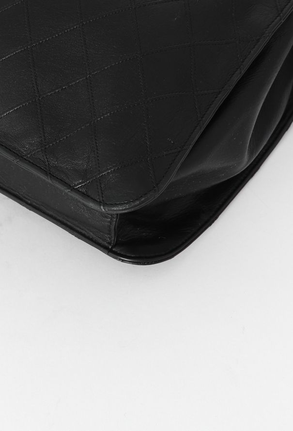 Chanel '80s Classic Quilted Pochette - 8 Chanel '80s Classic Quilted Pochette - 8