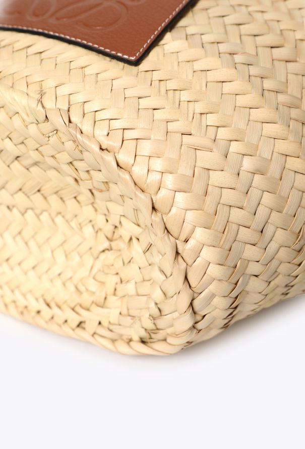 Loewe Classic Medium Basket Bag - 10
