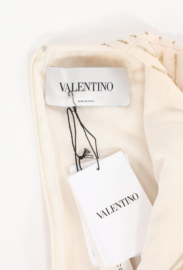 Valentino EXQUISITE Resort 2020 Feather Gown - 7