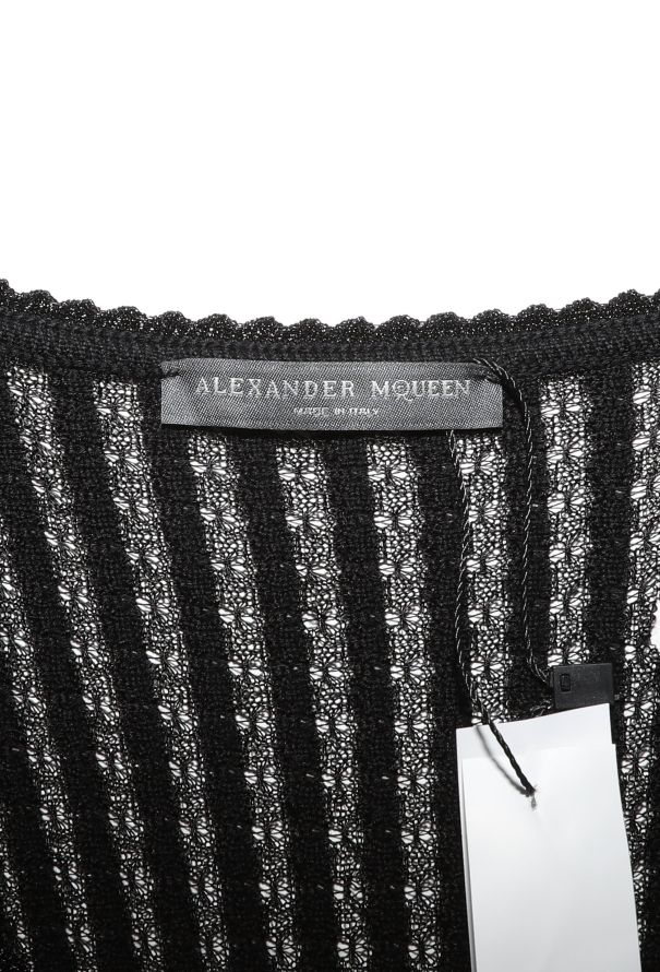 Alexander McQueen Scalloped Knit Maxi Dress - 5
