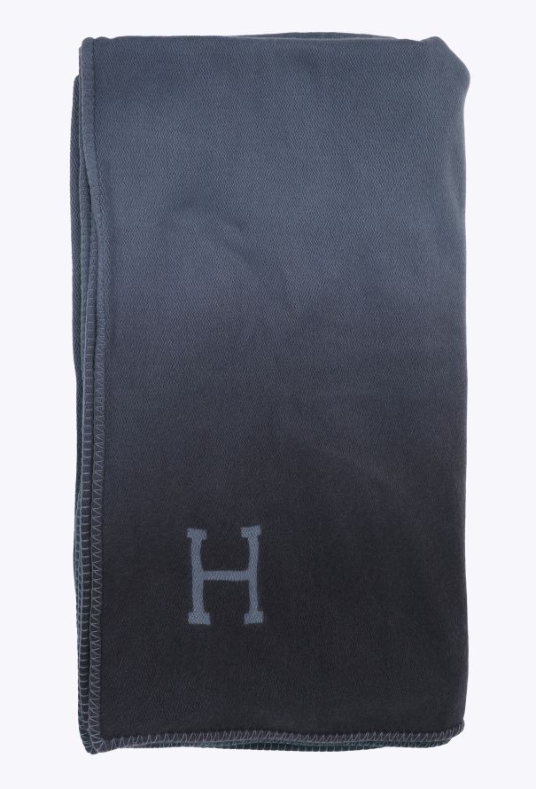 Hermès 2025 Ombré Hand-made 'Yack'n'Dye' Blanket - 2
