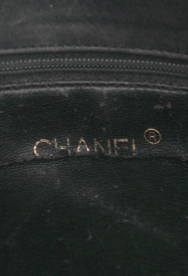 Chanel Patent Leather Quilted Tote, 1980s - 11