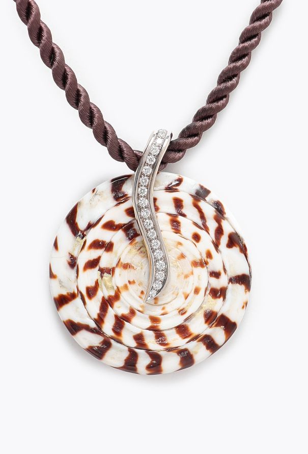 Modern Fine Jewelry Neuhaus 18k White Gold, Diamond & Shell Necklace - 2 Modern Fine Jewelry Neuhaus 18k White Gold, Diamond & Shell Necklace - 2