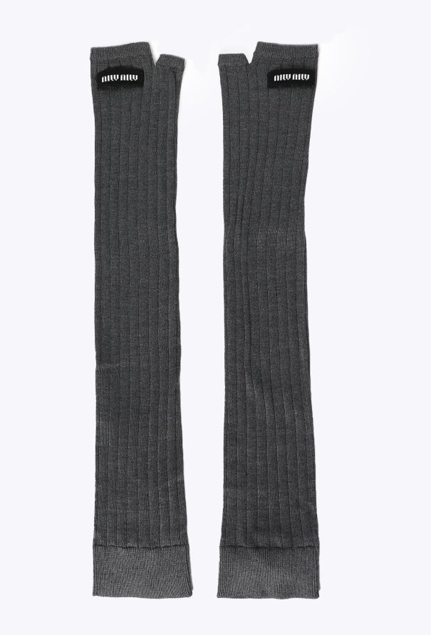 Miu Miu S/S 2025 Ribbed Silk Fingerless Gloves - 3