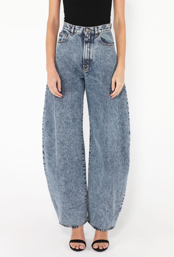 Alaïa F/W 2023 Acid Wash Barrel Jeans - 3