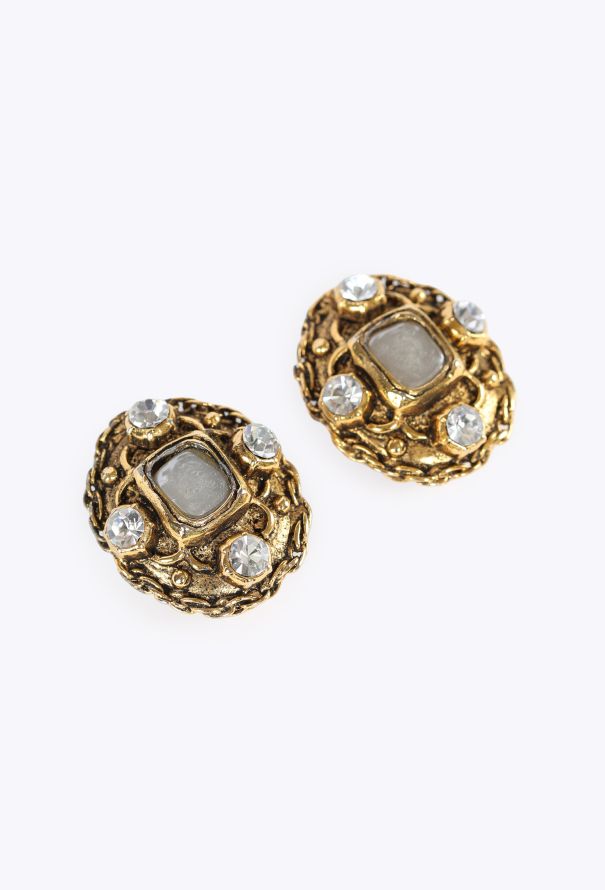 Chanel Sculpted Strass Clip Earrings, 1970s - 4