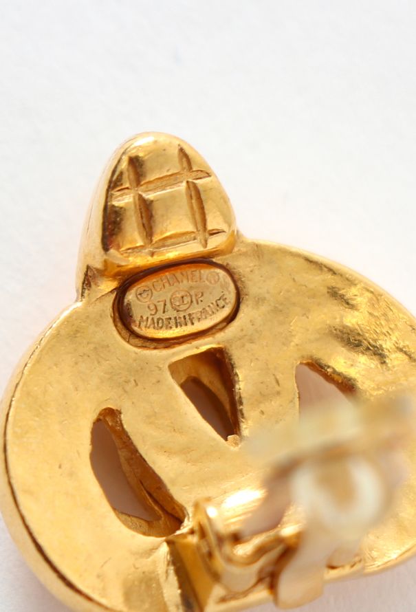 Chanel 1997 'CC' Heart Clip Earrings - 4 Chanel 1997 'CC' Heart Clip Earrings - 4