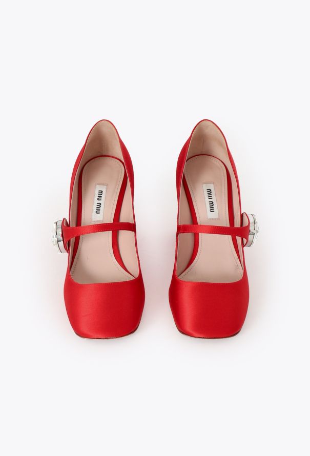 Miu Miu Pre-Fall 2019 Embellished Satin Pumps - 4 Miu Miu Pre-Fall 2019 Embellished Satin Pumps - 4
