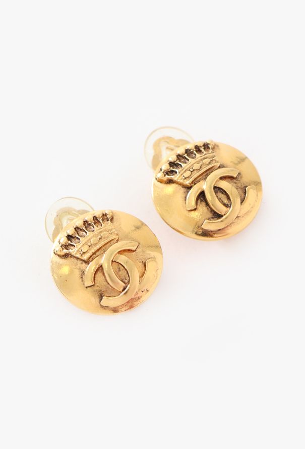 Chanel 1996 Crown 'CC' Clip Earrings - 2 Chanel 1996 Crown 'CC' Clip Earrings - 2