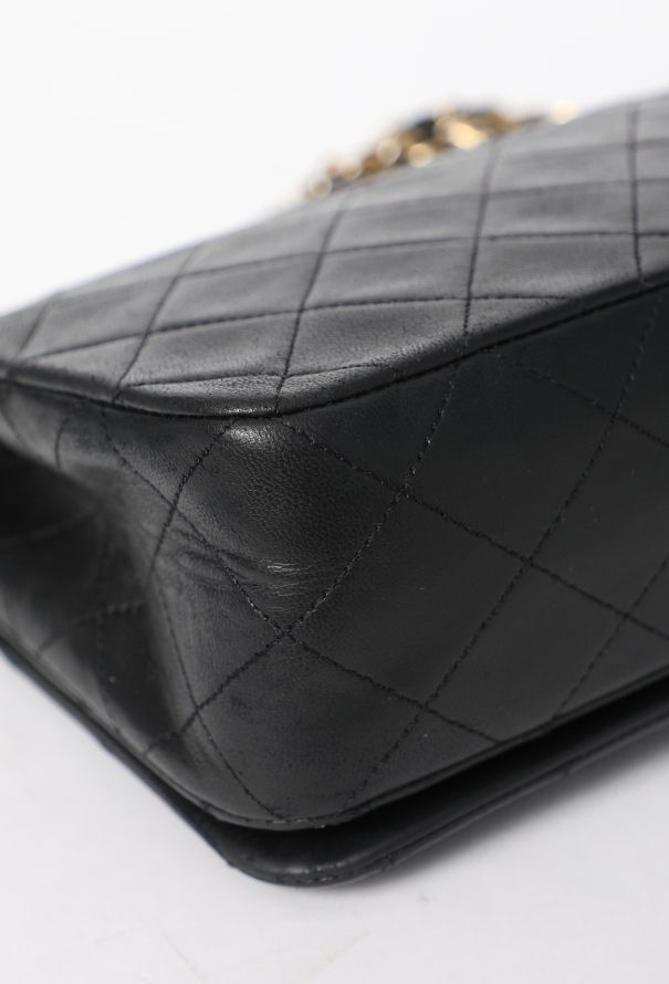 Chanel Vintage Quilted Flap Bag - 8
