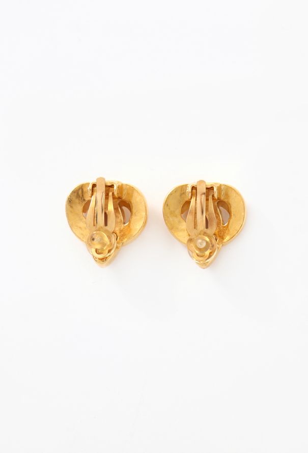 Chanel 1997 'CC' Heart Clip Earrings - 3 Chanel 1997 'CC' Heart Clip Earrings - 3