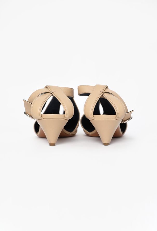 Céline Cut-out Leather Pumps - 4