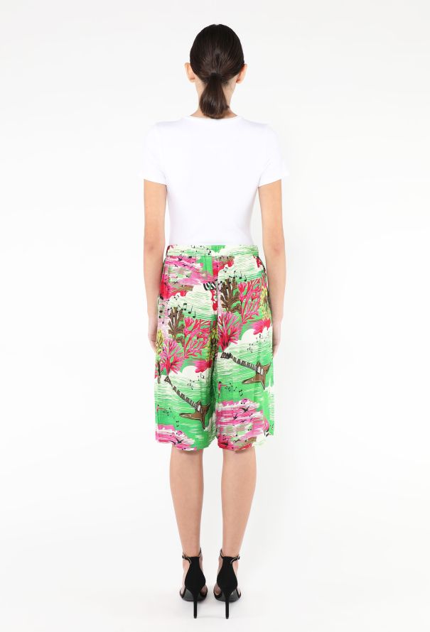 Gucci 2022 Tropical Bermuda Shorts - 4