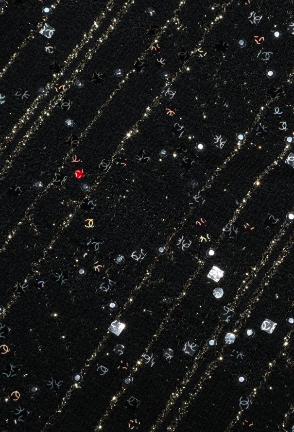 Chanel Pre-Fall 2020 Iridescent Knit Ensemble - 9