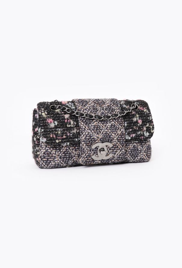 Chanel F/W 2004 Fantasy Tweed Flap Bag - 4 Chanel F/W 2004 Fantasy Tweed Flap Bag - 4