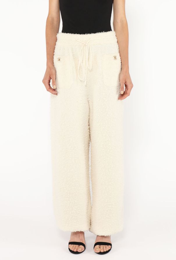 Chanel 2021 'CC' Alpaca Sweatpants - 2