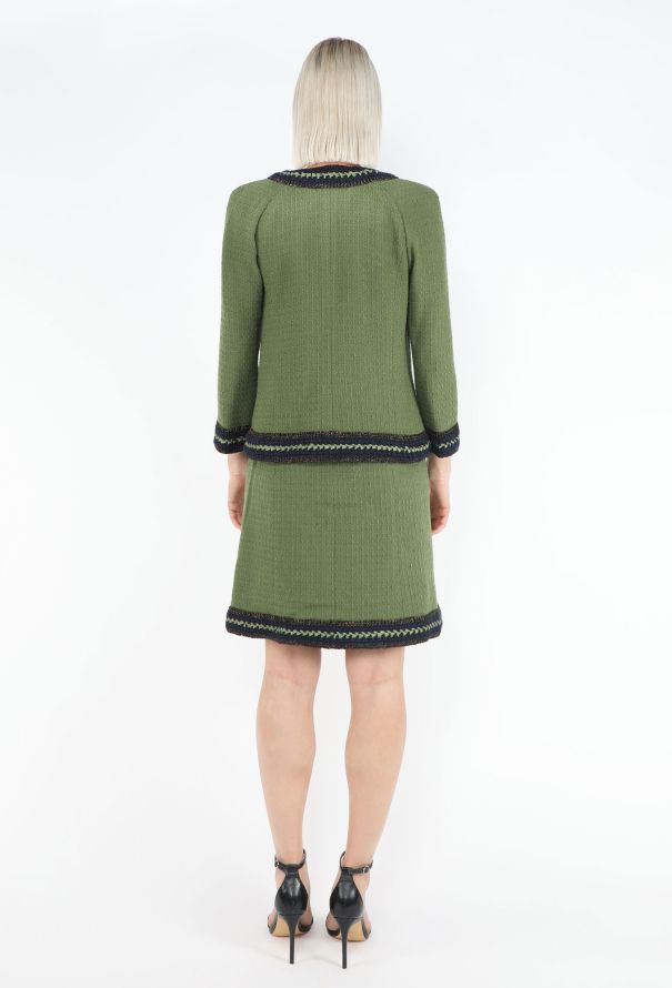 Chanel Pre-Fall 2010 Paris-Shanghai Tweed Ensemble - 8