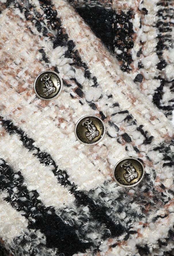 Chanel Rare 2004 Iridescent Tweed Jacket - 8