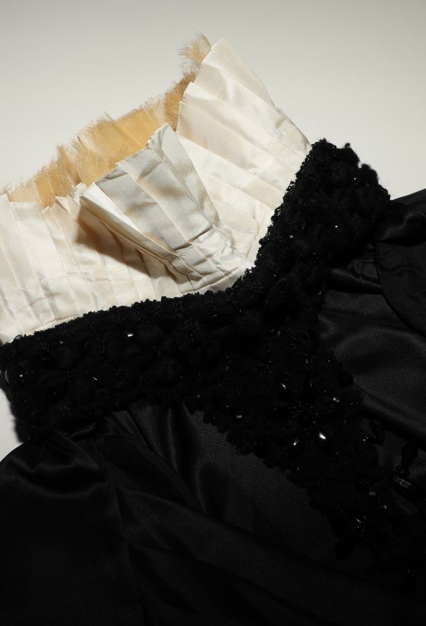 Chanel Embellished Elizabethan Silk Gown – F/W 2009 Collection - 8 Chanel Embellished Elizabethan Silk Gown – F/W 2009 Collection - 8