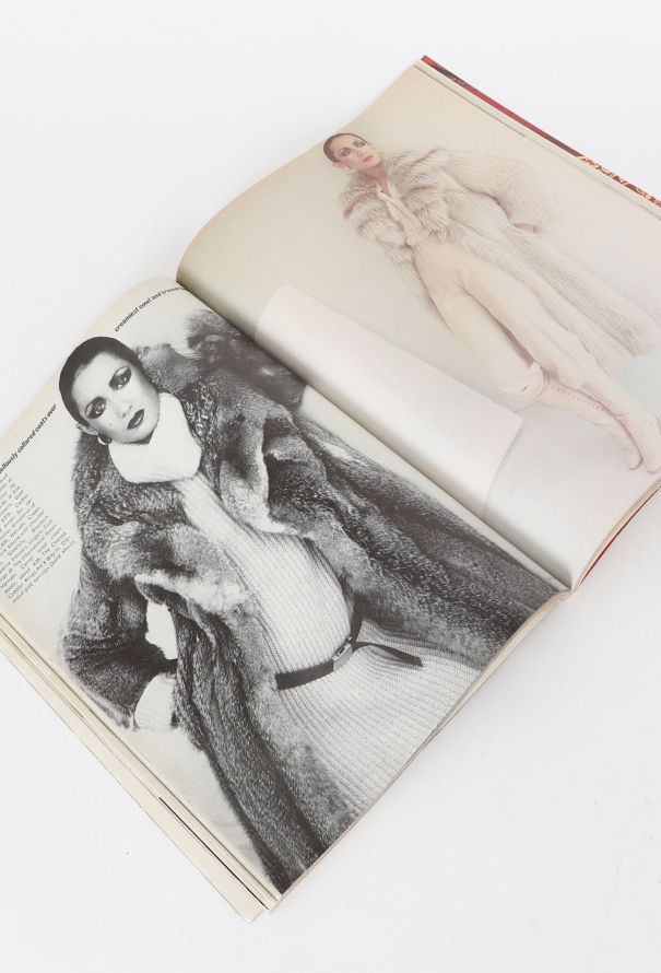 UK 1976 David Bailey Holiday Set | Authentic & Vintage | ReSee