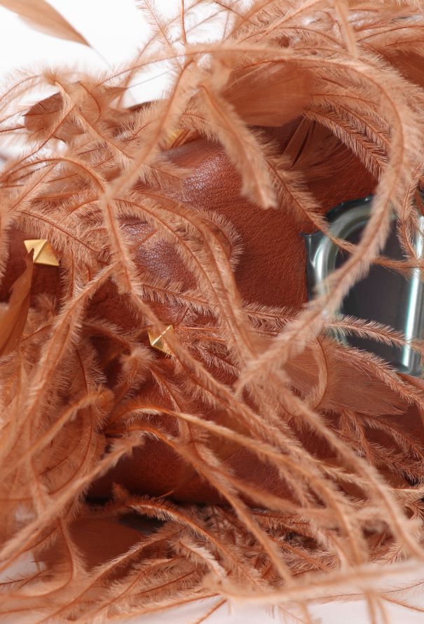 Valentino S/S 2019 Rockstud & Feather Small Bucket Bag - 12 Valentino S/S 2019 Rockstud & Feather Small Bucket Bag - 12
