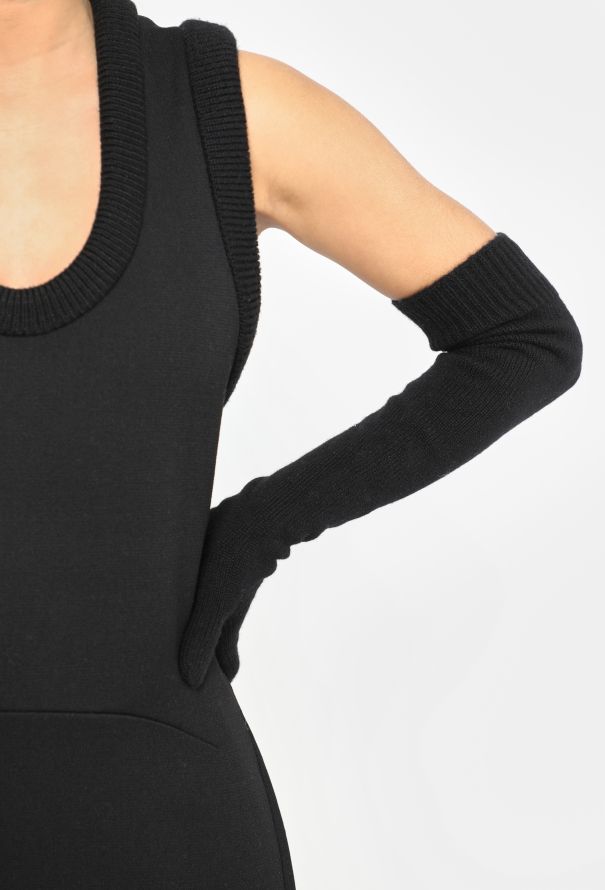 The Row 2021 Dovera Cashmere Gloves - 2 The Row 2021 Dovera Cashmere Gloves - 2