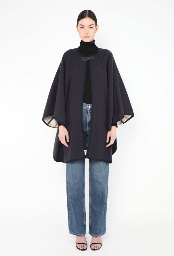 Hermès 2025 Reversible Cashmere Camail Poncho - 2
