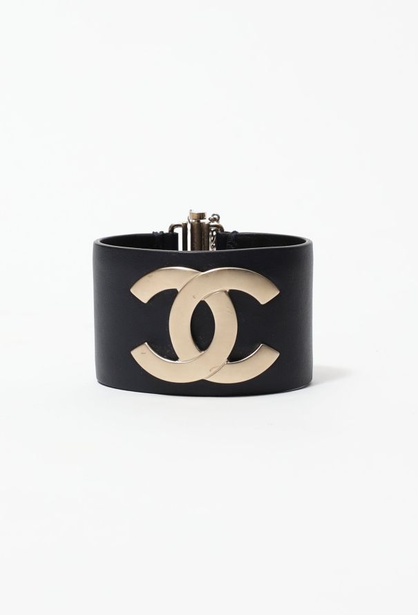 Chanel Chain and leather letter and clover bracelet AWL4470 – LuxuryPromise