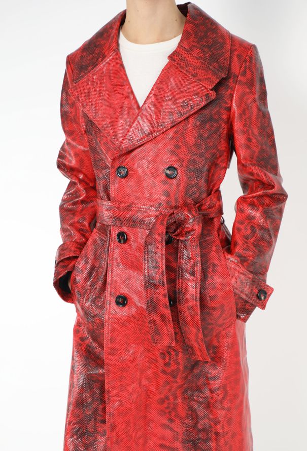 Bottega Veneta Pre-Fall 2023 Snake Print Trench - 4