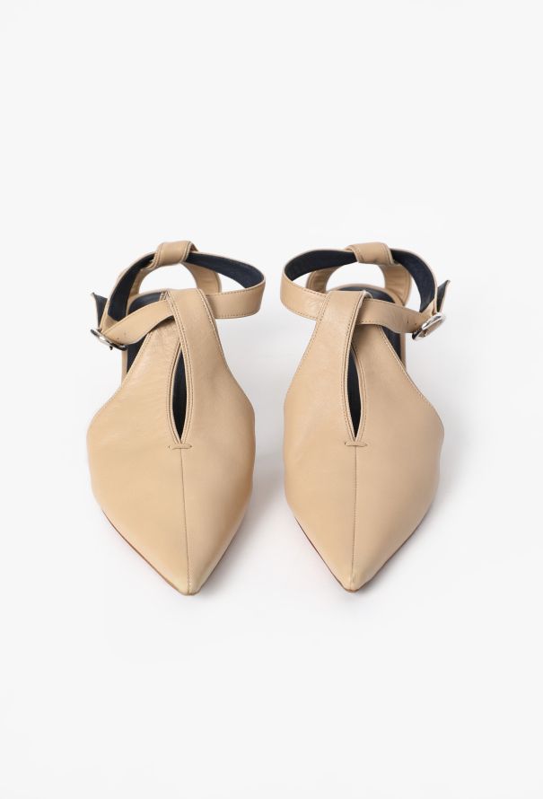 Céline Cut-out Leather Pumps - 3