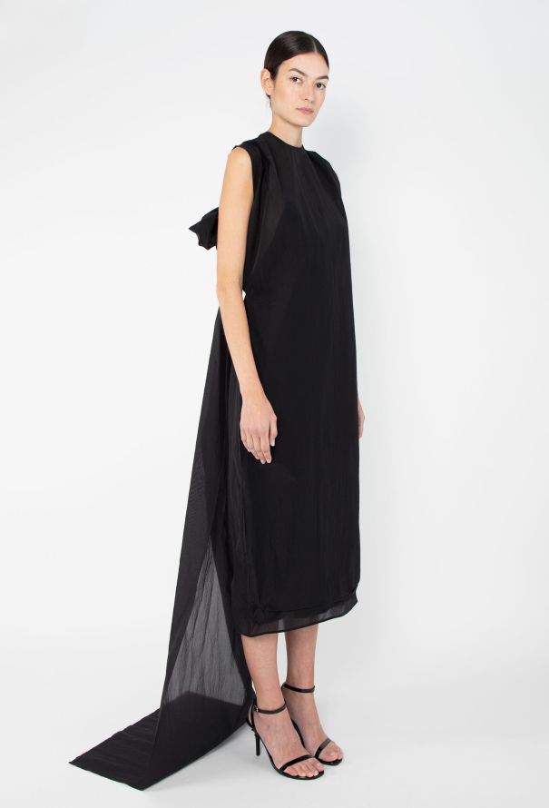 【PRADA】Vネック ミディドレス☆SALE中 PRADA Womens Black Bow Shoulder Sleeveless V-Neck Sheath