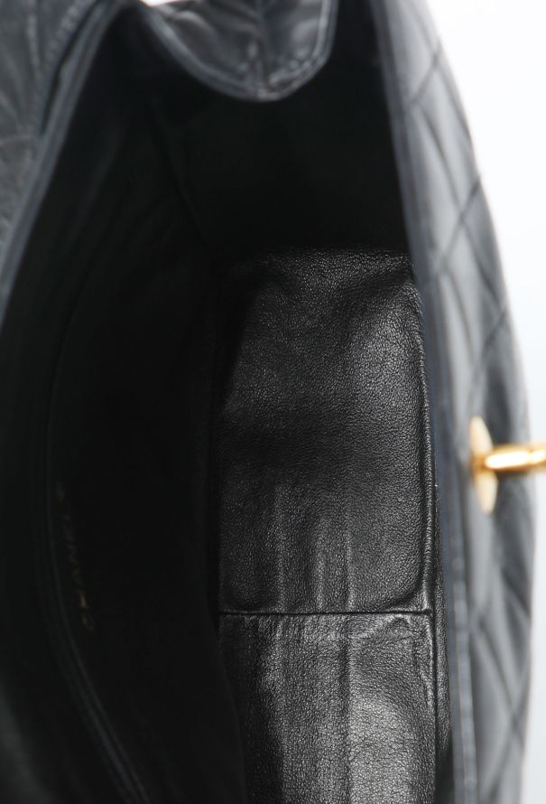 Chanel Vintage Quilted Messenger Bag - 11