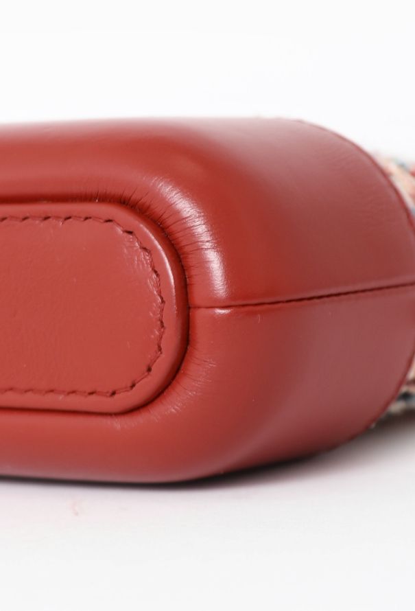 Chanel Tweed Gabrielle Clutch With Chain - 8