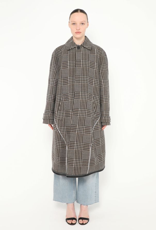 Balenciaga Pre-Fall 2018 Houndstooth Coat - 4 Balenciaga Pre-Fall 2018 Houndstooth Coat - 4