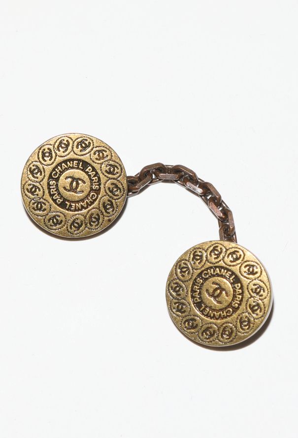 Chanel 1997 Gilded 'CC' Bouclé Jacket - 7