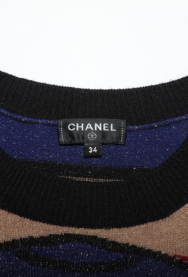 Chanel Cashmere Scarab Sweater, Pre-Fall 2019 - 5