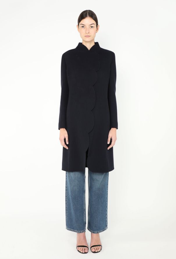 Valentino F/W 2018 Scalloped Trim Coat - 4 Valentino F/W 2018 Scalloped Trim Coat - 4